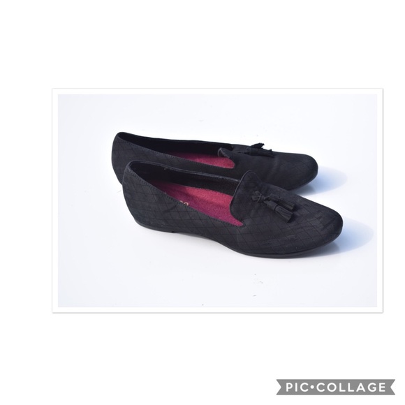 munro tallie tassel loafer